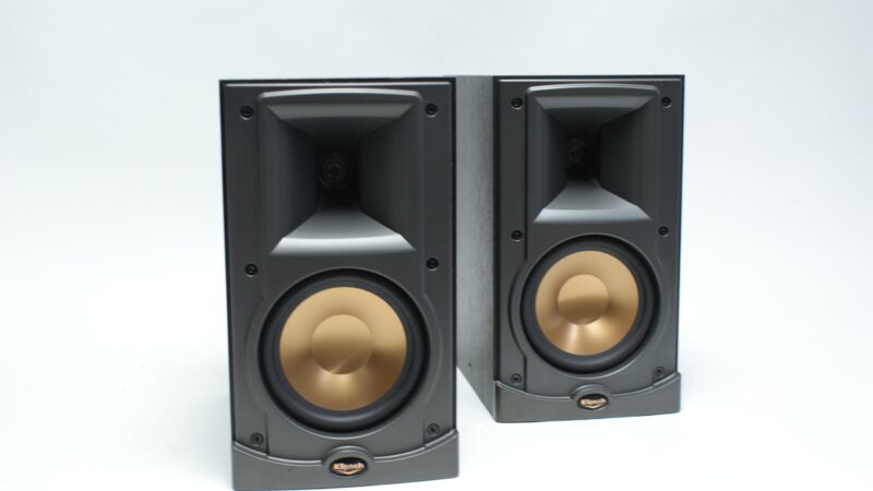 Klipsch boekenplankluidsprekers – Premium audiopaar met koperen conus - Afbeelding 2