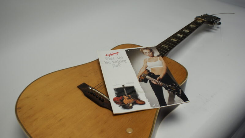 Vintage Epiphone FT-146 akoestische gitaar – Gemaakt in Japan (jaren 70) Met Booek - Afbeelding 10