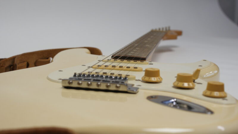 Fender Stratocaster MIM (1995) – Vintage Wit met Koffer - Afbeelding 7