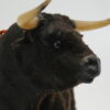 Vintage Spaanse stierenfiguur met realistische vacht en hoorns - Afbeelding 5