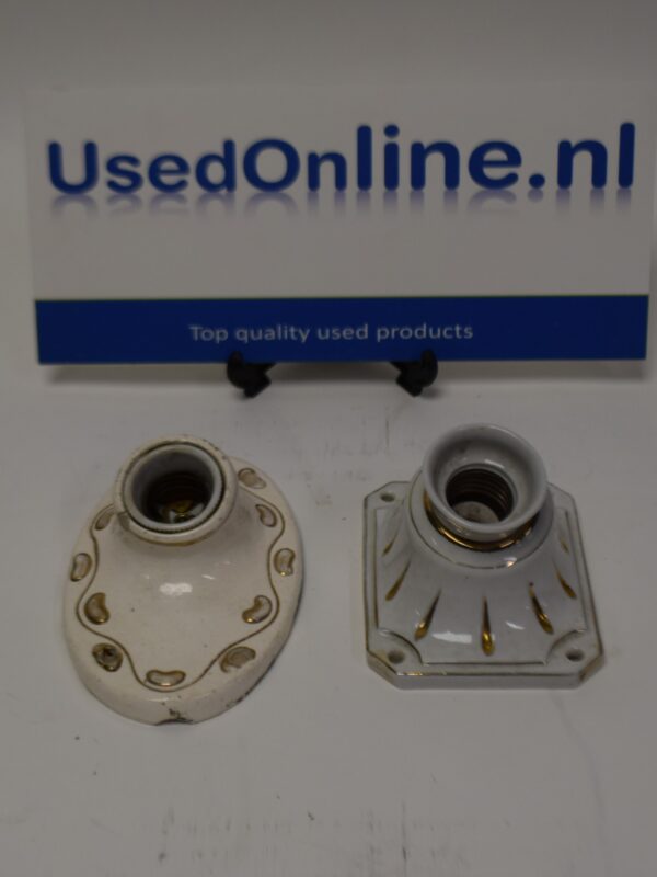 Paar vintage porseleinen lampenhouders met gouden details – wand-/plafondmontage, begin 20e eeuw