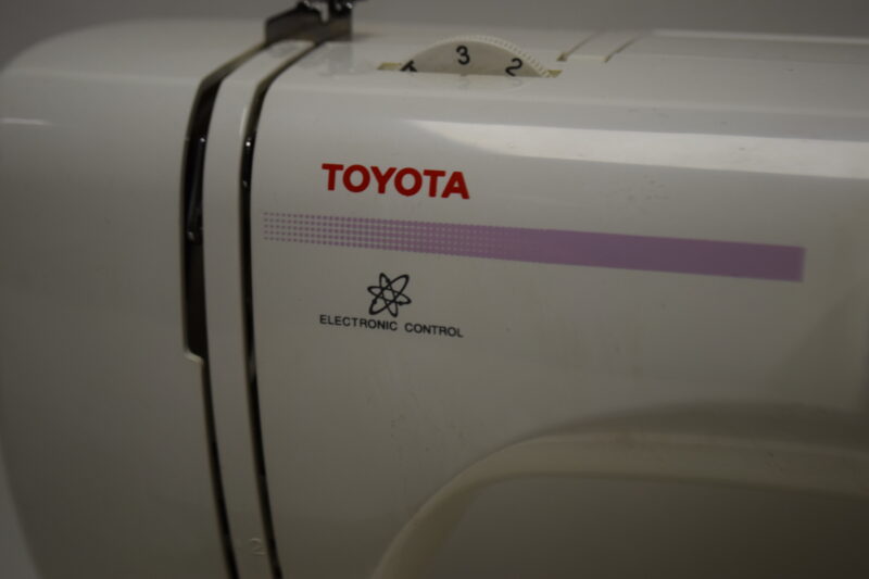 Naaimachine Toyota Elite model se05 serie RS2000 - Afbeelding 2