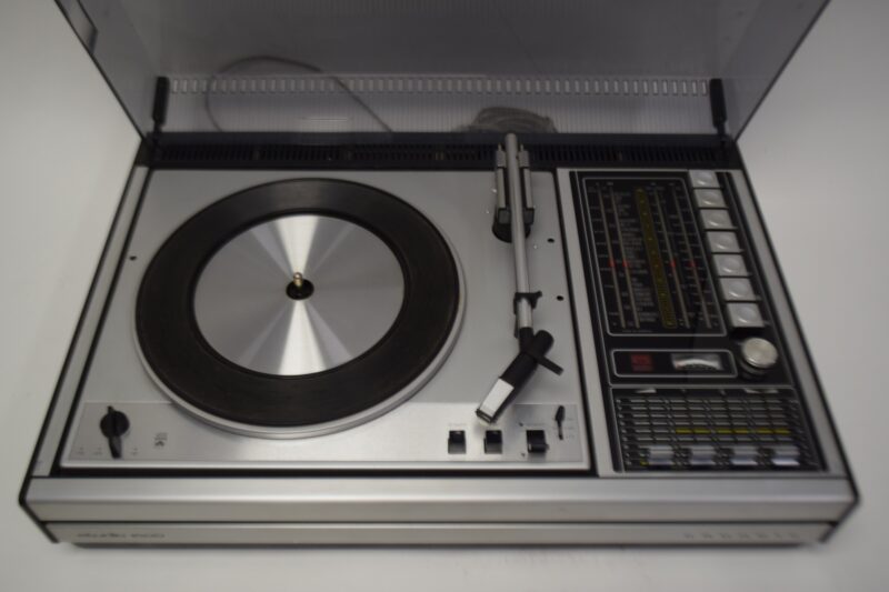 Grundig Studio 1500 HiFi platenspelersysteem – Vintage alles-in-één met FM/AM-radio (zonder cassette) - Afbeelding 2