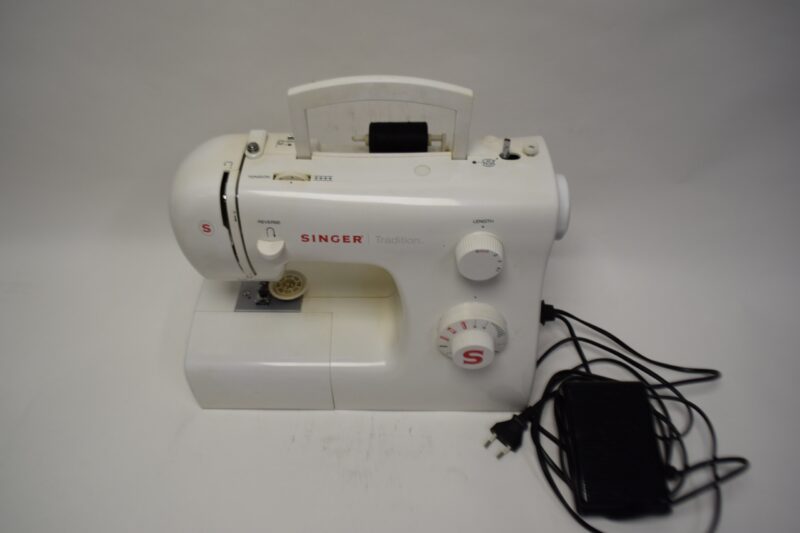 Naaimachine Singer Tradition model 2250 - Afbeelding 5