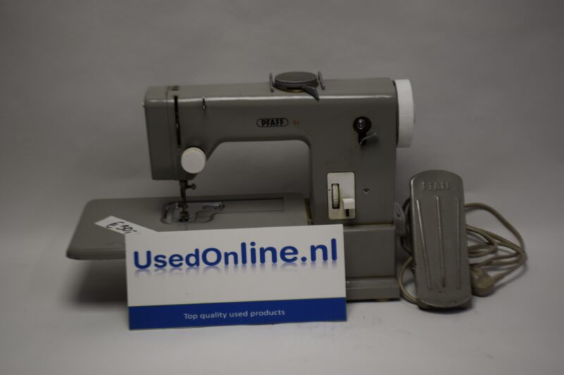 Vintage PFAFF 91 naaimachine met pedaal – robuuste Duitse techniek