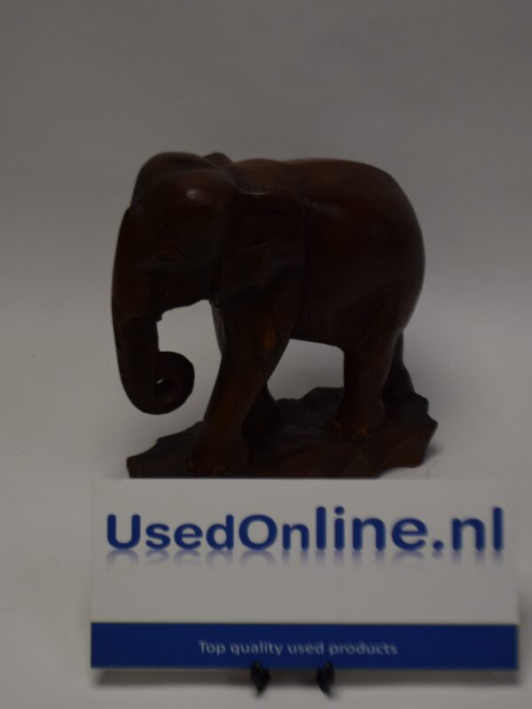 Handgesneden houten olifantenbeeldje - massief houten sculptuur