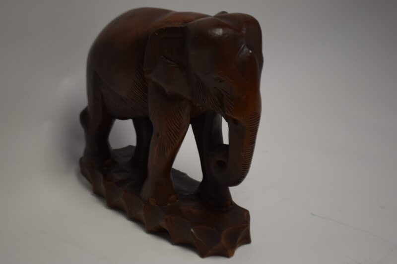 Handgesneden houten olifantenbeeldje - massief houten sculptuur - Afbeelding 3