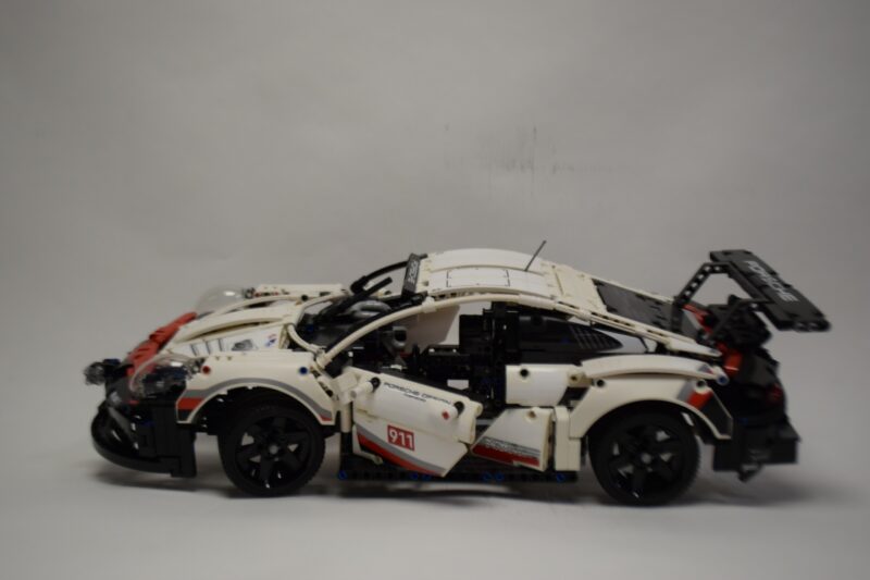 LEGO Technic Porsche 911 RSR (42096) – Geavanceerde bouwse - Afbeelding 3