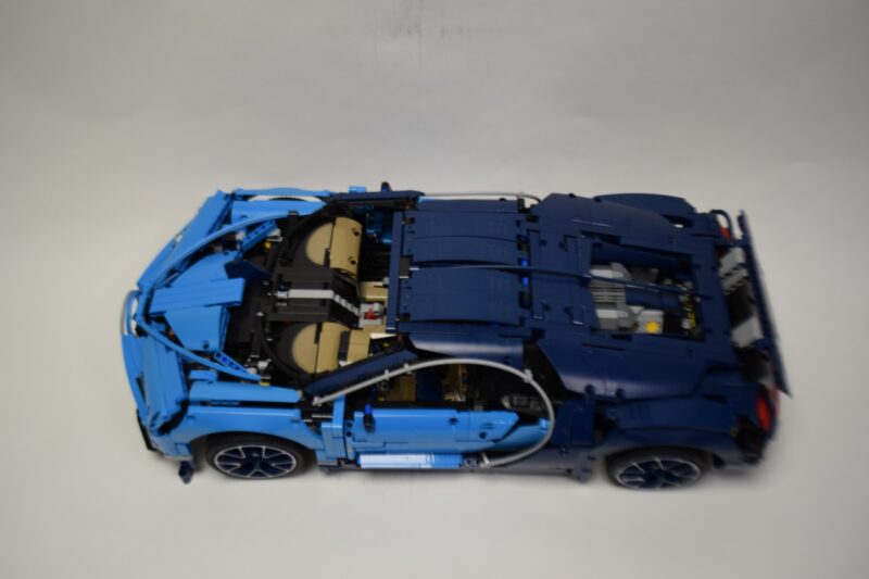 LEGO Technic Bugatti Chiron (42083), een gedetailleerd schaalmodel van de iconische luxe sportwagen - Afbeelding 4