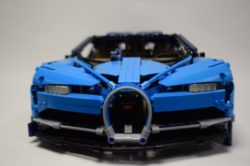 LEGO Technic Bugatti Chiron (42083), een gedetailleerd schaalmodel van de iconische luxe sportwagen - Afbeelding 6