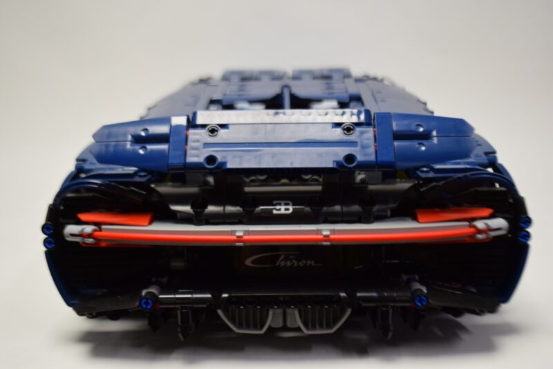 LEGO Technic Bugatti Chiron (42083), een gedetailleerd schaalmodel van de iconische luxe sportwagen - Afbeelding 7