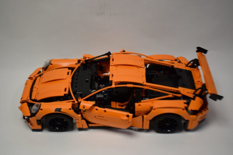 LEGO Technic Porsche 911 GT3 RS (Set 42056) - Afbeelding 3