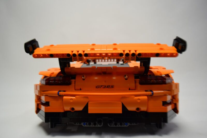 LEGO Technic Porsche 911 GT3 RS (Set 42056) - Afbeelding 6