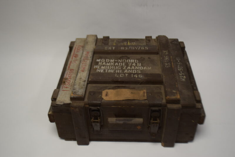 Vintage militaire houten munitie- of uitrustingskist - Afbeelding 3