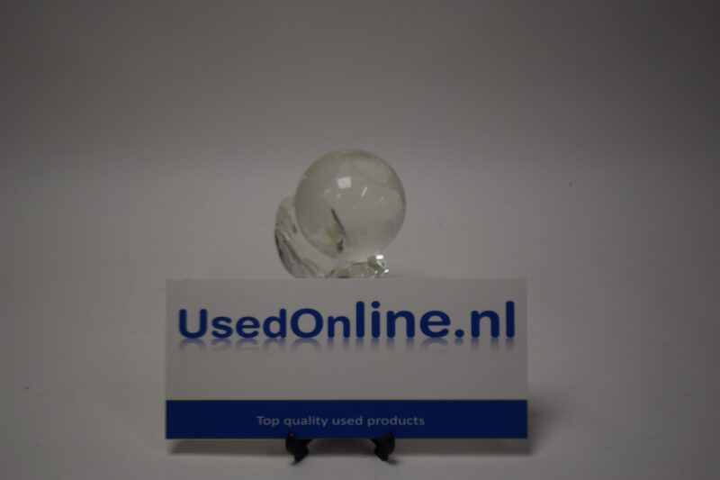Kristallen bol op gefacetteerde voet - decoratief glazen aardesculptuur