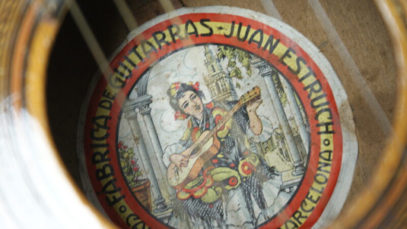 Vintage Juan Estruch klassieke gitaar – handgemaakt in Barcelona, ​​Spanje - Afbeelding 2
