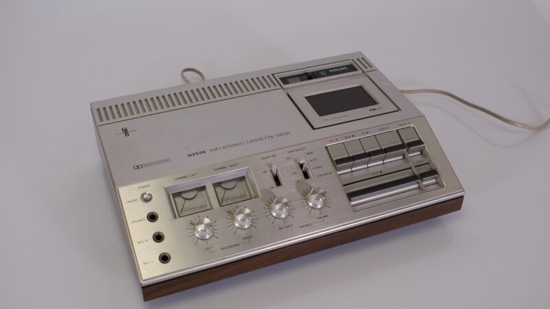 Philips N2536 Stereo Cassette Deck – Vintage Hifi Taperecorder met VU-meters