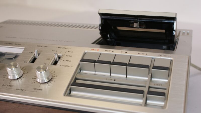Philips N2536 Stereo Cassette Deck – Vintage Hifi Taperecorder met VU-meters - Afbeelding 4