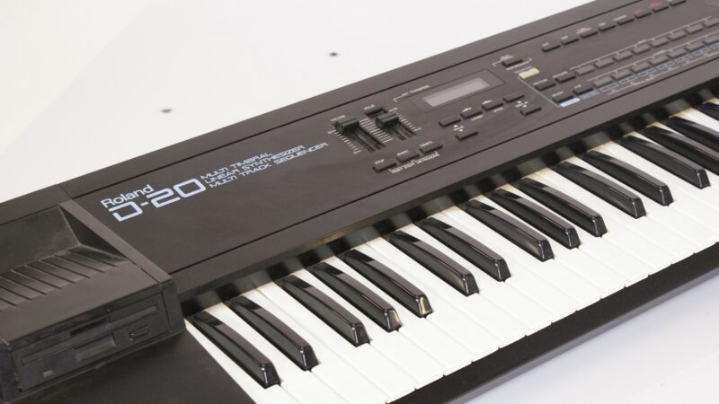 Roland D-20 Multitimbral Linear Synthesizer met Sequencer