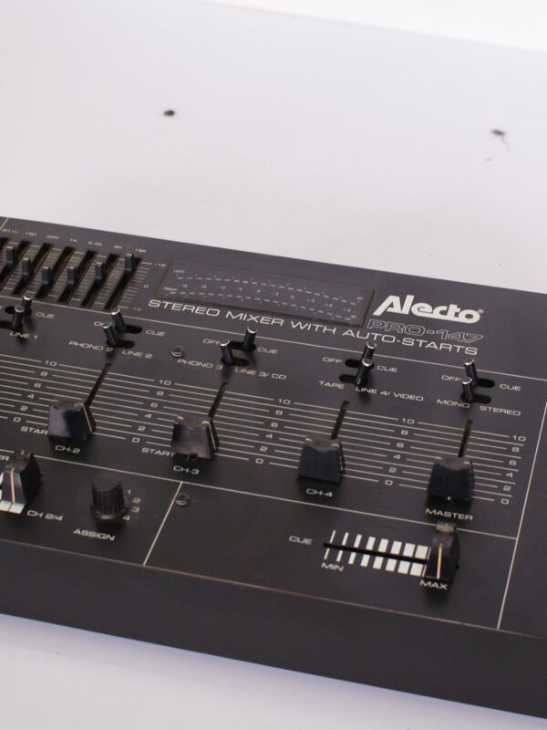 Alecto PRO-147 Stereo Mixer met Auto-Start & Microfoon