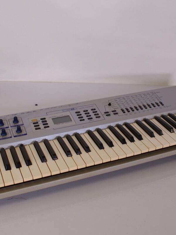 Yamaha CS2x Control Synthesizer 61-Key Performance Keyboard