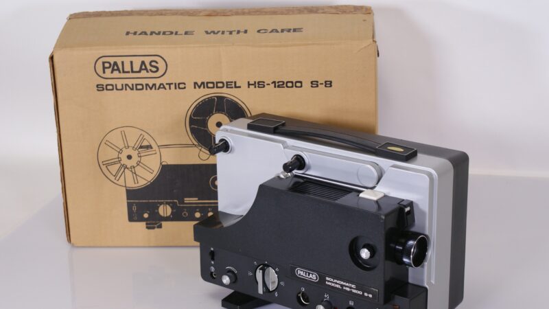 Pallas Soundmatic HS-1200 S-8 Super 8 Filmprojector - Afbeelding 2