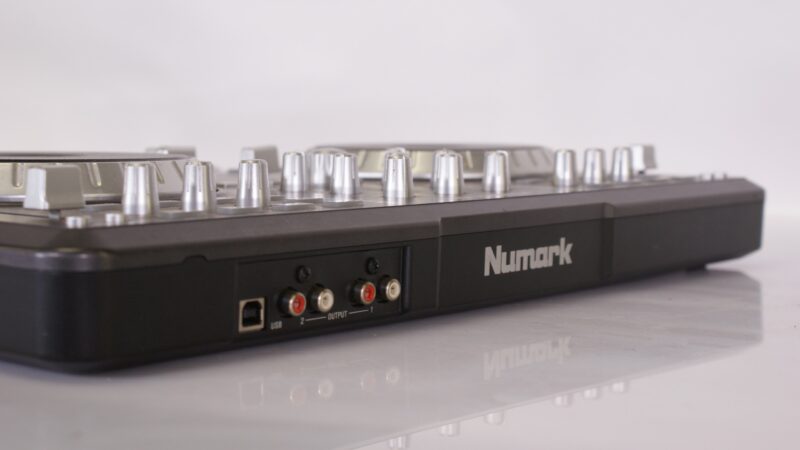 Numark Mixtrack Pro DJ Controller – USB MIDI DJ Mixer met Deksel - Afbeelding 6