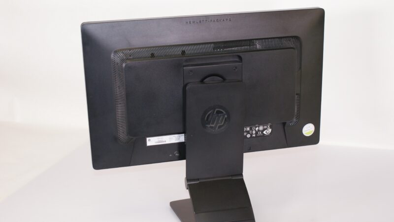 HP EliteDisplay E231 – 23 inch Full HD Monitor met VGA, DVI & DisplayPort - Afbeelding 2