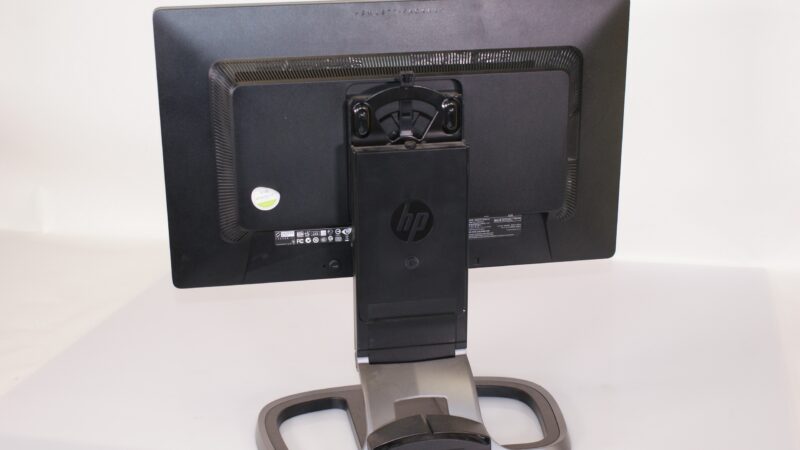 HP EliteDisplay E231 – 23 inch Full HD Monitor met Zilver Zware Voet - Afbeelding 3
