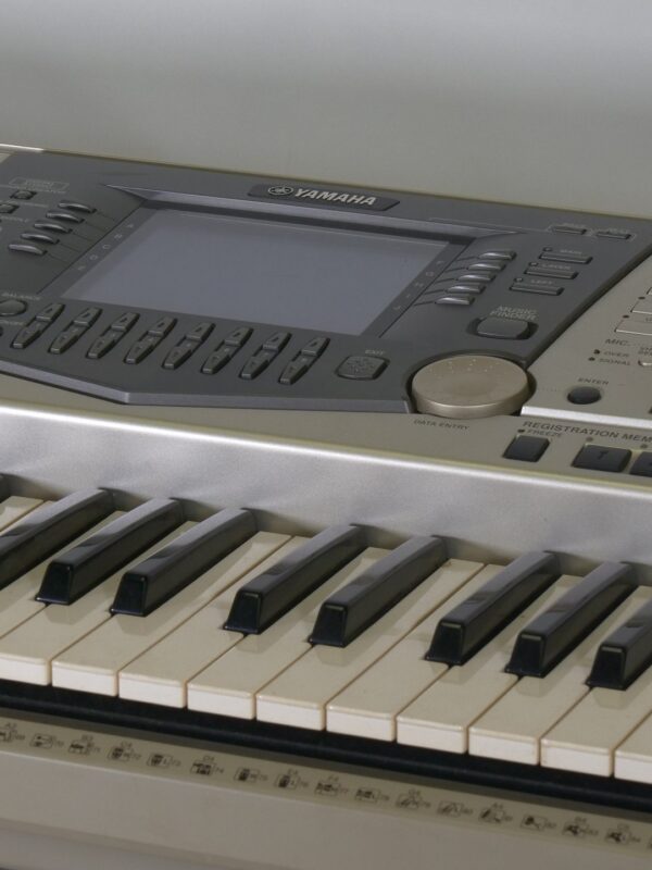 Yamaha PSR-2000 Keyboard Workstation met Speakers