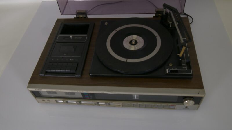 Talent AM/FM MPX Phono Cassette Play/Record Systeem – Retro Alles-in-één Muziekinstallatie - Afbeelding 3