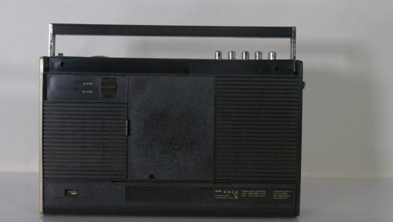 Philips RR 332 Radiorecorder – Werkende Vintage FM/AM Radio met Cassettedeck (Jaren '70) - Afbeelding 4