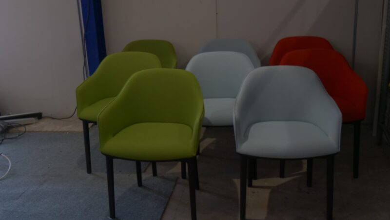 Vitra Kuipstoelen – Design Eet- of Vergaderstoelen in Meerdere Kleuren