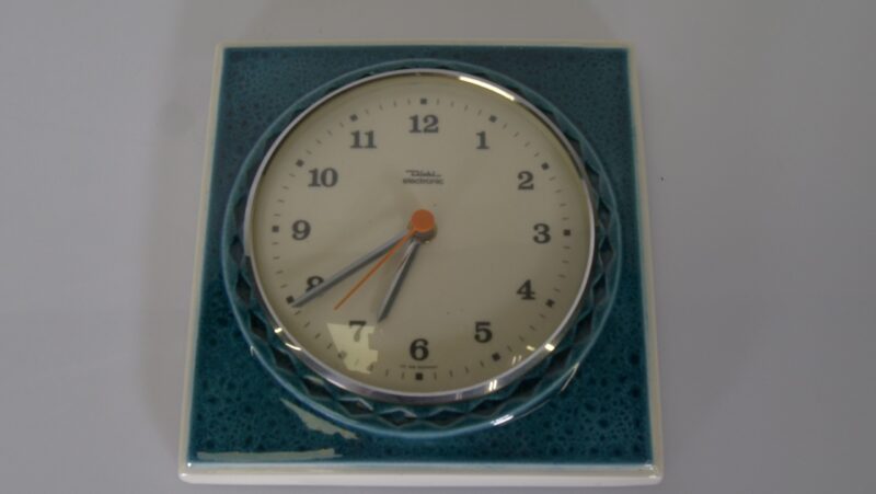 Diehl Electronic Wandklok – Vintage Keramiek Klok uit de Jaren 60/70