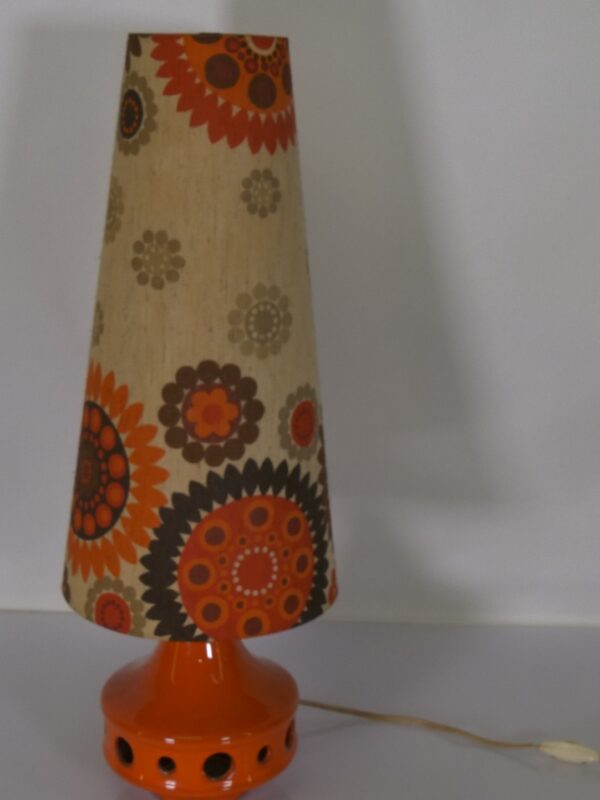 Vintage keramische tafellamp met bloemenkap – oranje retrostijl, jaren 70