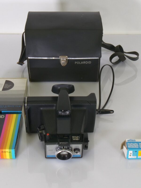Polaroid Colorpack III Land Camera met draagtas en film – jaren 70 instant camera
