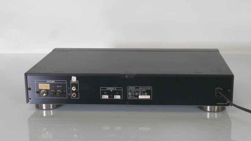 Sony ST-S101 FM/AM Tuner – Quartz Lock Digital Synthesizer (1980s) - Afbeelding 2