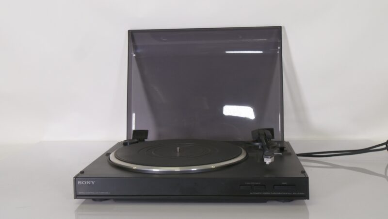 Sony PS-LX150H automatische platenspeler met stofkap – zwart
