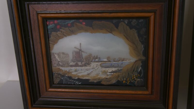 Set van 2 houten schilderijlijsten met winters tafereel – handgeschilderd op glas - Afbeelding 3