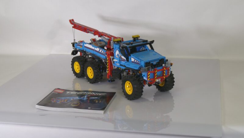LEGO Technic 42070 – 6x6 All Terrain Sleeptruck (RC) - Afbeelding 2