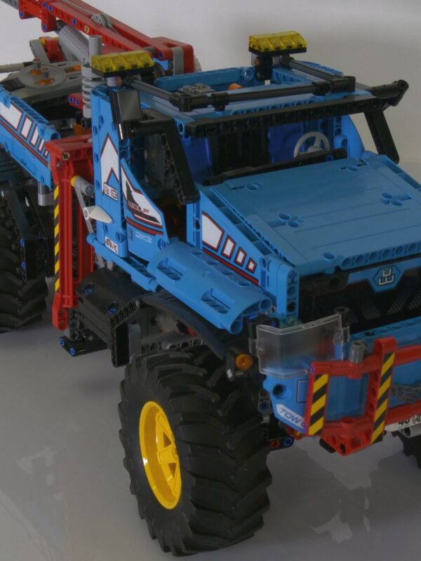 LEGO Technic 42070 – 6x6 All Terrain Sleeptruck (RC)