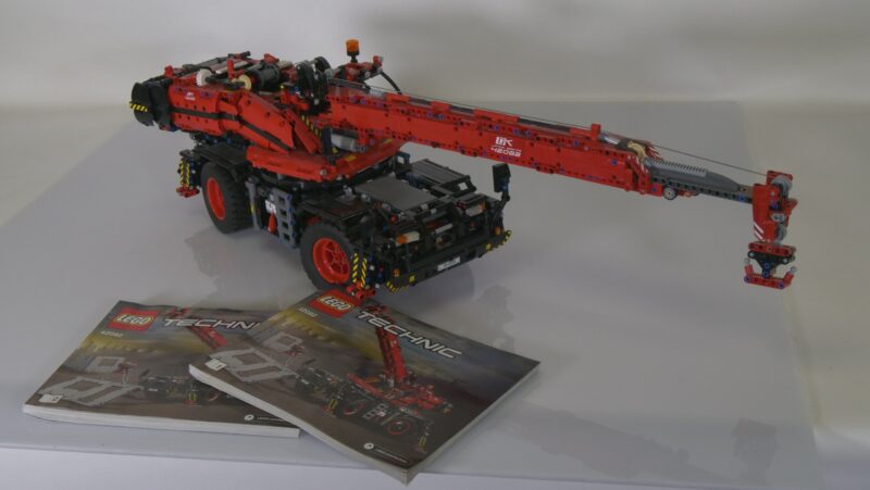 LEGO Technic 42082 - Ruwterrein Kraan (Rough Terrain Crane) - Afbeelding 3
