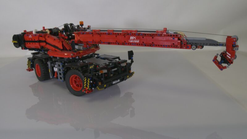 LEGO Technic 42082 - Ruwterrein Kraan (Rough Terrain Crane) - Afbeelding 4