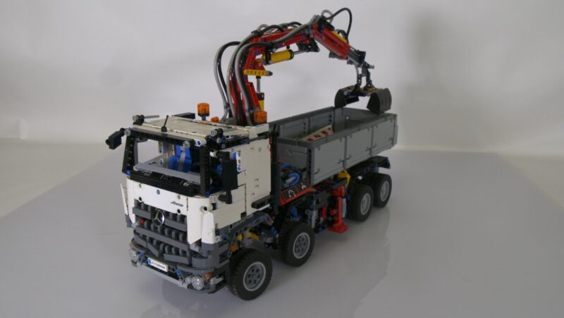 LEGO Technic 42043 Mercedes-Benz Arocs 3245 Vrachtwagen met Kraan