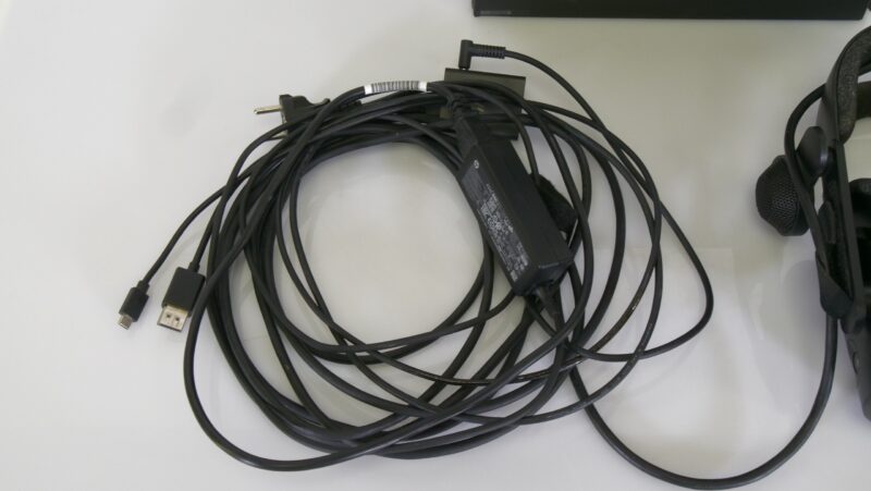 HP Reverb G2 Virtual Reality Headset – met controllers en originele doos - Afbeelding 2