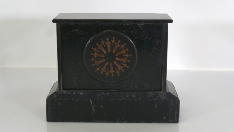 Antieke Franse Pendule Klok in Zwart Marmer met Gouden Details - Afbeelding 2