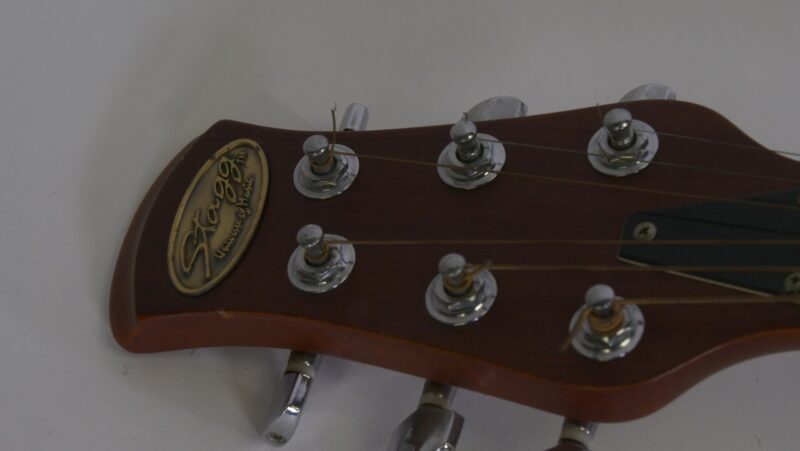Stagg Electro-Acoustische Gitaar met Bladmotief en Multi-Soundhole Design - Afbeelding 7