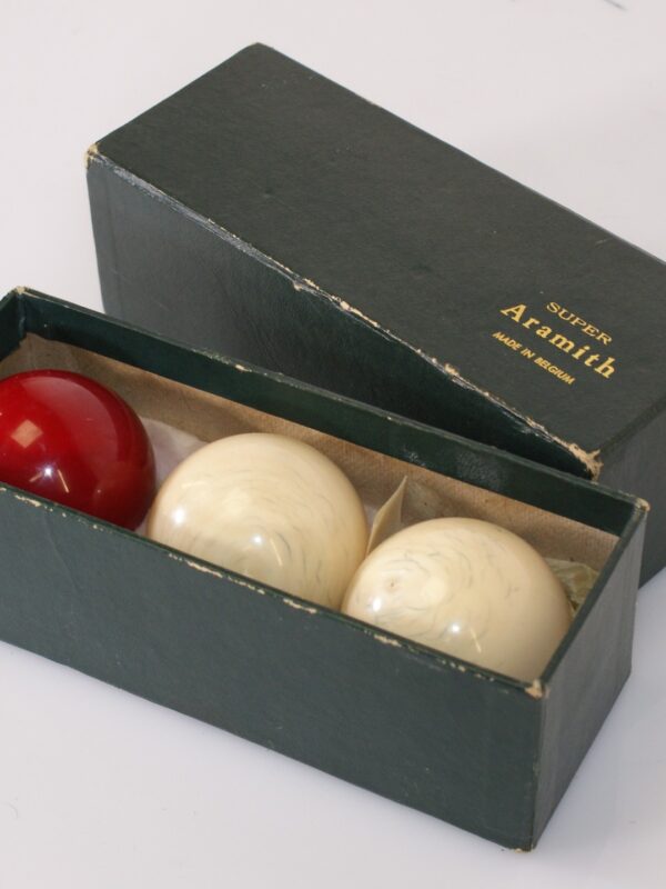 Super Aramith biljartballen set (3 stuks) in originele doos – Made in Belgium