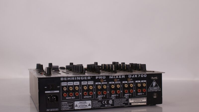 Behringer Pro Mixer DJX700 – 4-Kanaals Professionele DJ Mixer met Effecten - Afbeelding 3