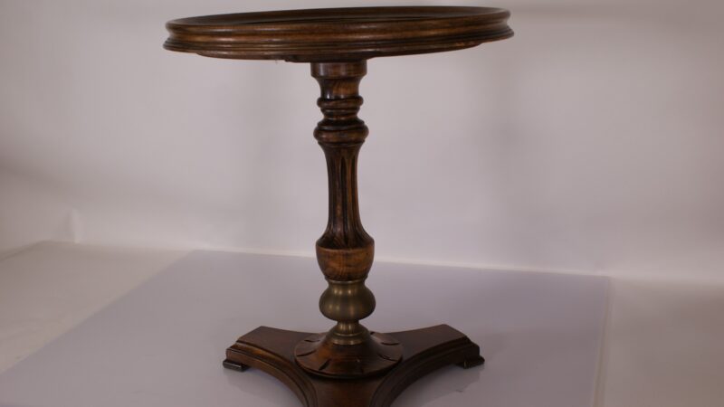 Antieke Bijzettafel met Messing Bladinleg – Hout Gedraaid Onderstel - Afbeelding 7